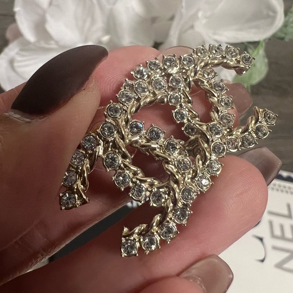 CHANEL Large Oversized Gold Crystal CC Logo Earrings - Picture 3 of 12